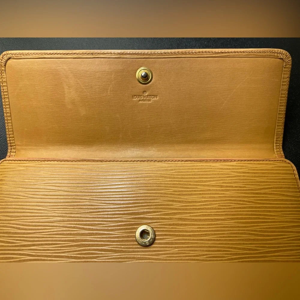 Louis Vuitton Malletier Yellow Epi Porte Tresor International Wallet RARE